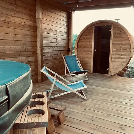 Sworna Laka Z Zewnetrznym Spa- Sauna, Jacuzzi, Balia 度假居 斯沃尔纳加西耶