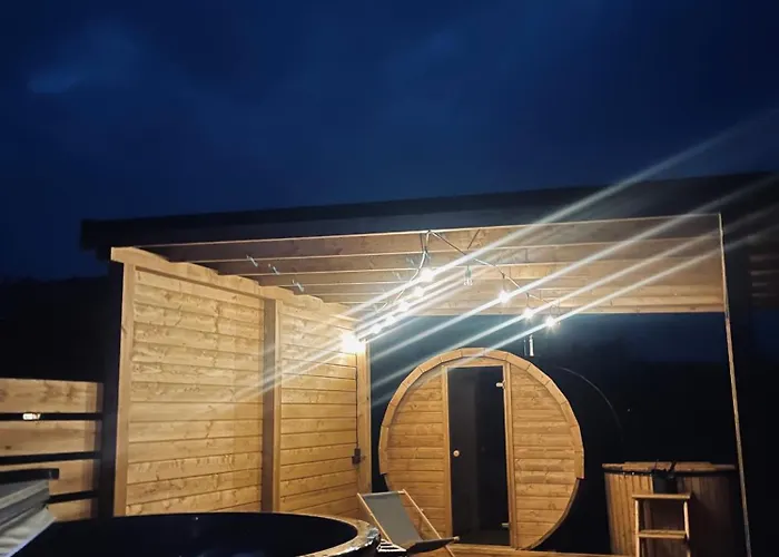 Dom wakacyjny Sworna łąka Z Zewnętrznym Spa- Sauna, Jacuzzi, Balia