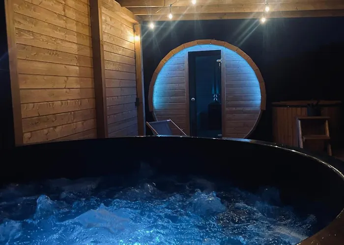 Sworna Laka Z Zewnetrznym Spa- Sauna, Jacuzzi, Balia Сasa de vacaciones Swornegacie
