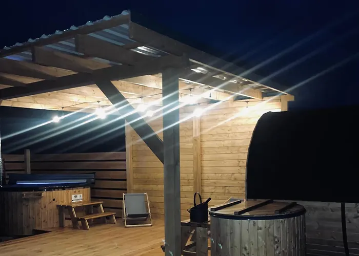 Dom wakacyjny Sworna łąka Z Zewnętrznym Spa- Sauna, Jacuzzi, Balia Swornegacie